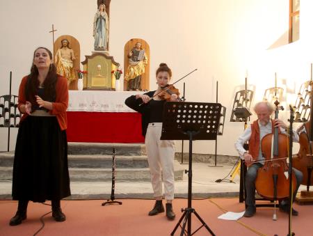 Podpis namere za digitalizacijo arhiva ljudskih pesmi Notranjske 41 FOTO LJUBO VUKELIČ